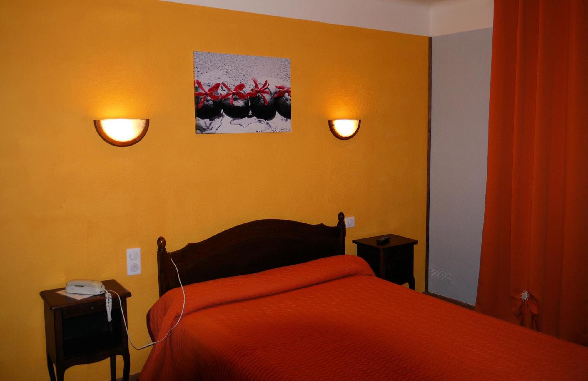 Hotel Le Castelet Ax-les-Thermes Exterior foto